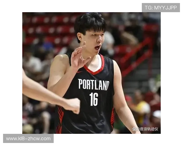 杨瀚森十八般武艺样样精通才华横溢不仅帅气更是全能型媒体人 杨瀚森十八般武艺样样精通才华横溢不仅帅气更是全能型媒体人